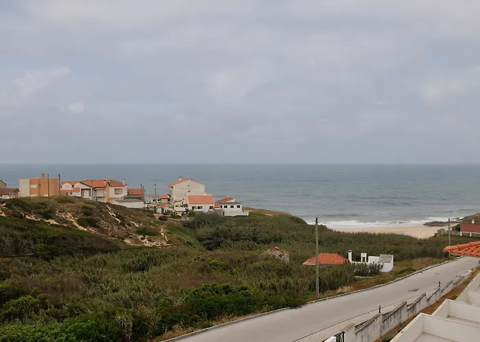 بيت ضيافة Residencia Agua De Madeiros 2*