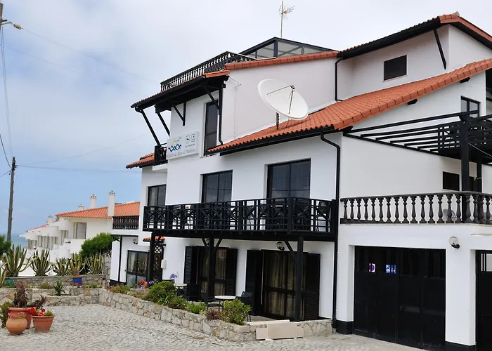 بيت ضيافة Residencia Agua De Madeiros 2*