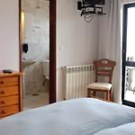 Residencia Agua De Madeiros