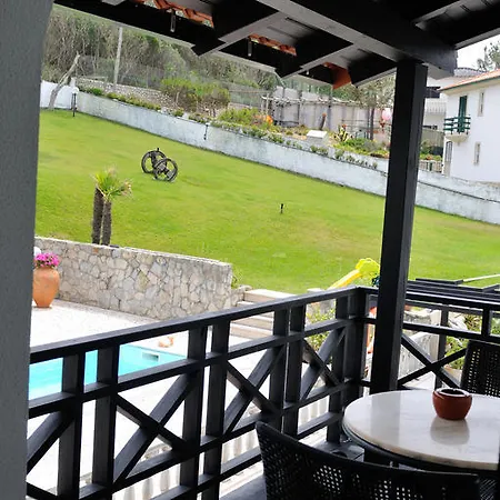 게스트하우스 Residencia Agua De Madeiros 2*