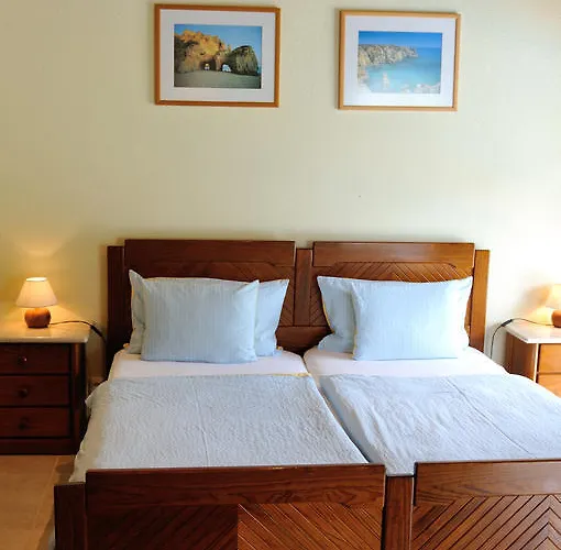 Residencia Agua De Madeiros