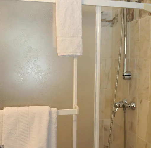 Guest house Residencia Agua De Madeiros