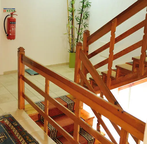 Guest house Residencia Agua De Madeiros